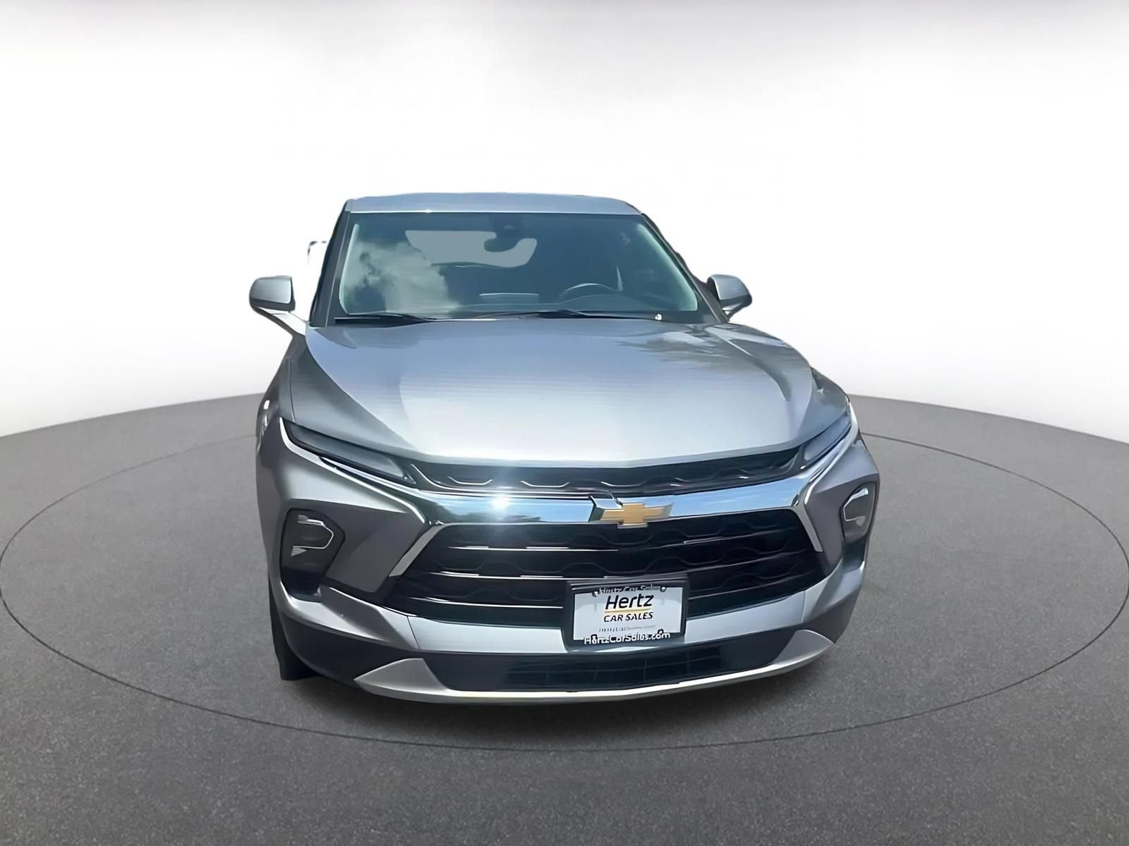 Used 2025 Chevrolet Blazer LT FWD image 4