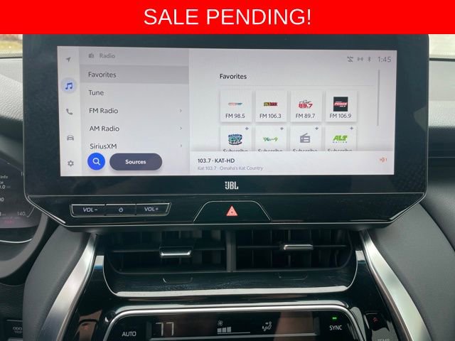 Used 2023 Toyota Venza Limited image 18