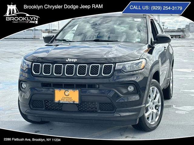 Certified 2023 Jeep Compass Latitude AWD/4WD image 1