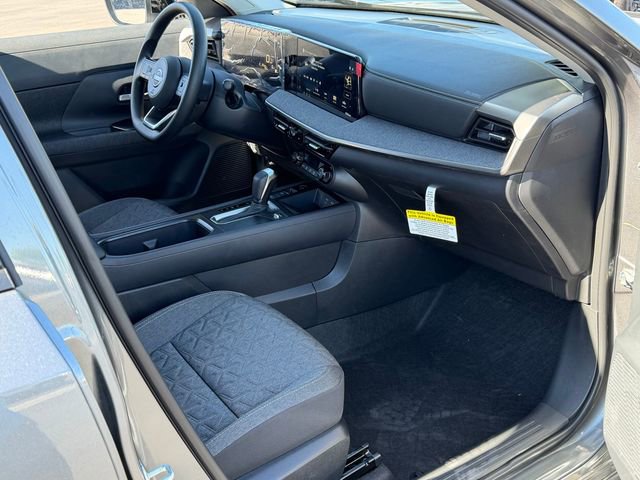 New 2026 Nissan Kicks SV w/ Charging Package FWD image 24