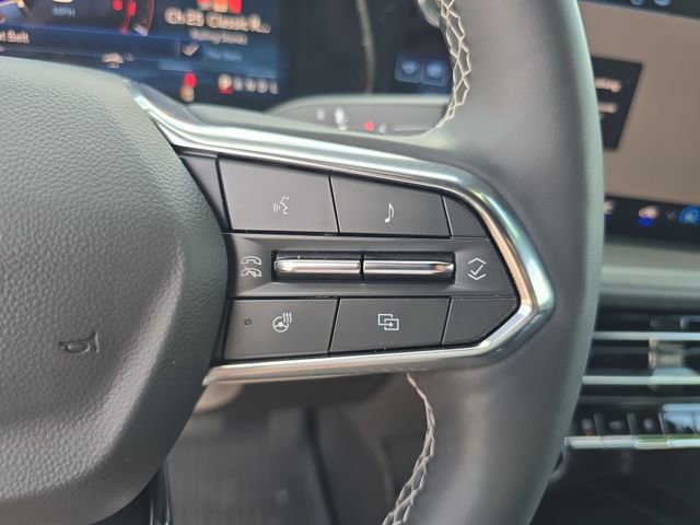 Used 2025 Chevrolet Traverse LT w/ LPO, Floor Liner Package FWD image 24
