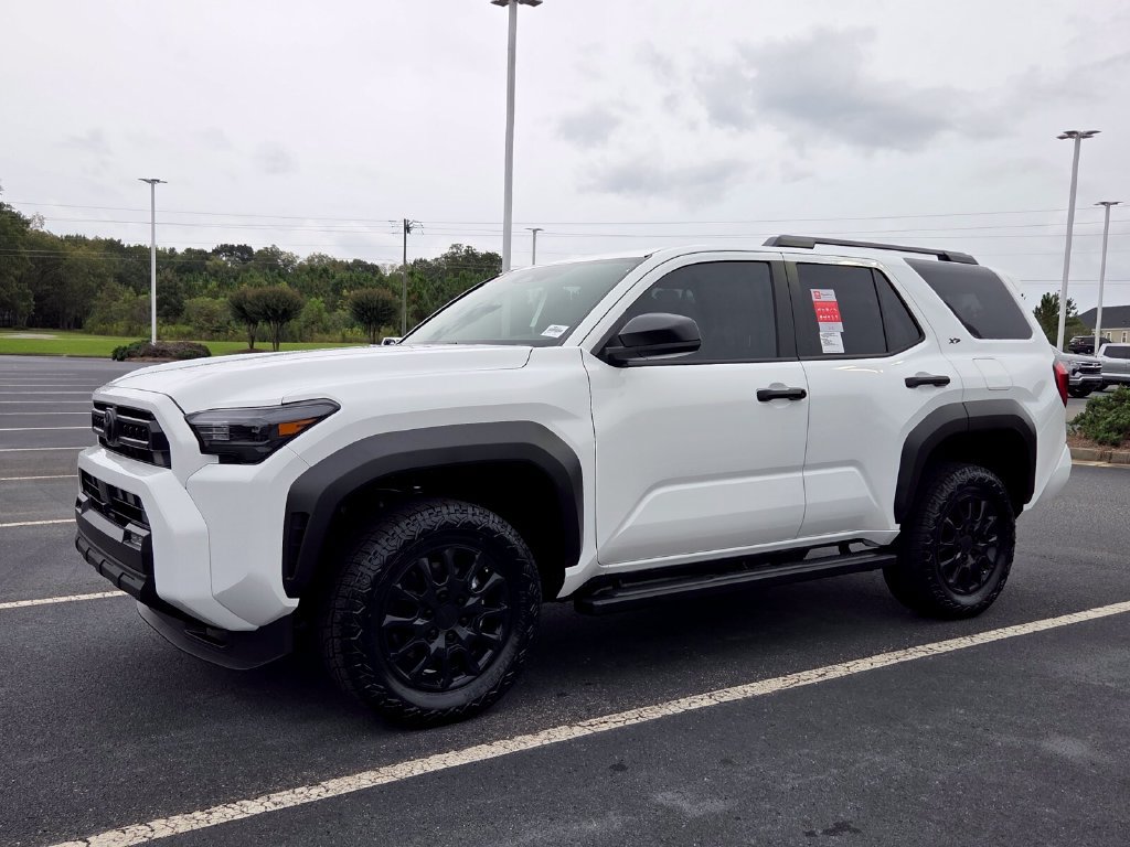 New 2026 Toyota 4Runner SR5 AWD/4WD image 3