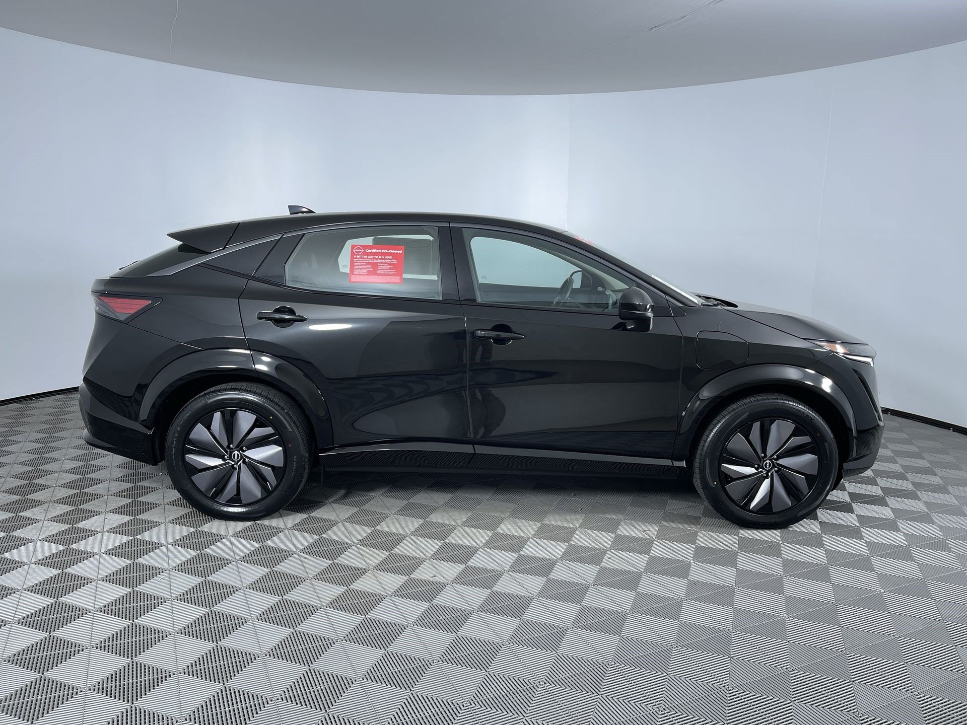 Certified 2024 Nissan Ariya AWD image 10