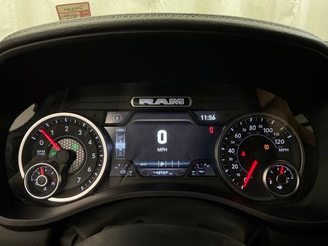 Used 2026 RAM 1500 Laramie AWD/4WD image 15