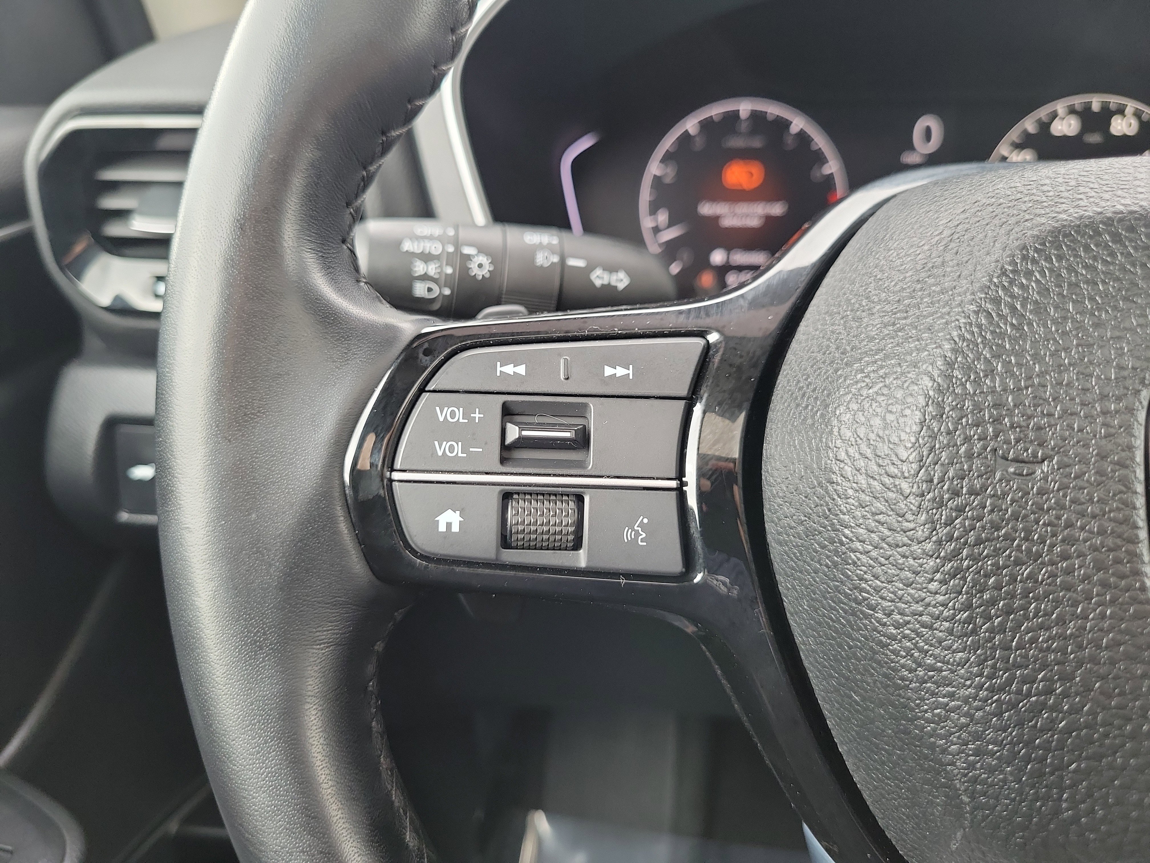 Used 2024 Honda Pilot Touring image 19