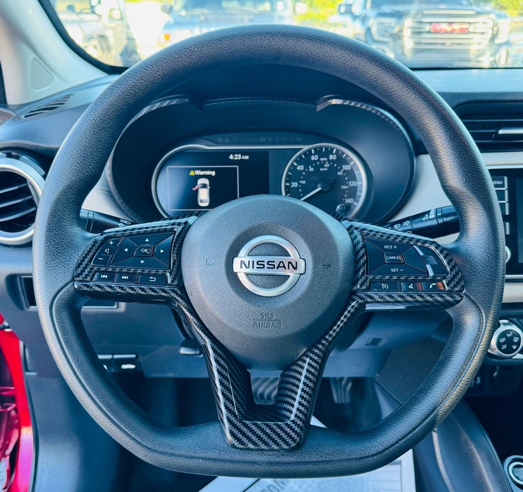 Used 2020 Nissan Versa SV image 11