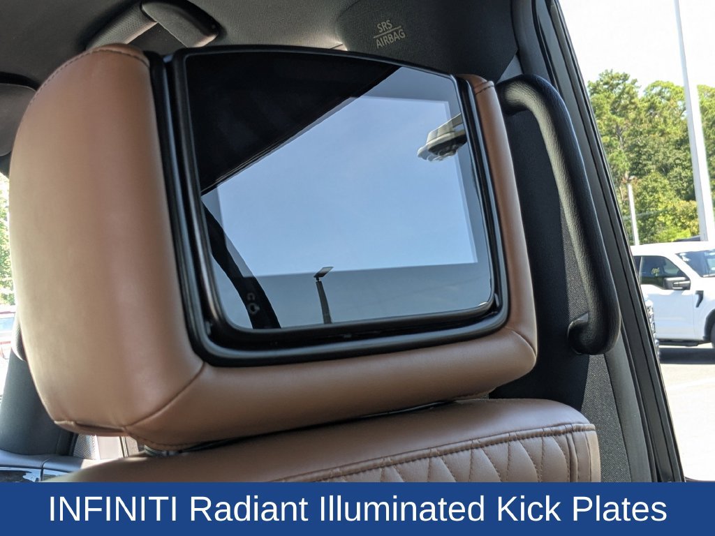 Used 2023 INFINITI QX80 Sensory w/ All-Season Package RWD image 16