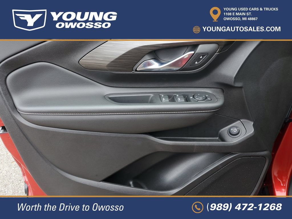 Used 2024 GMC Terrain SLE w/ Driver Convenience Package FWD image 22
