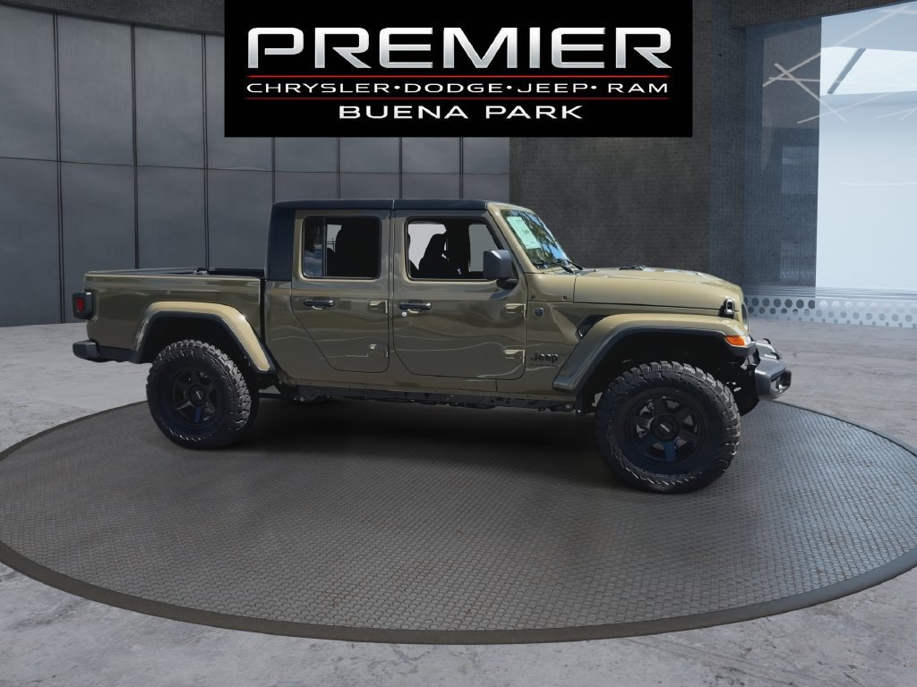 New 2026 Jeep Gladiator Sport AWD/4WD image 10