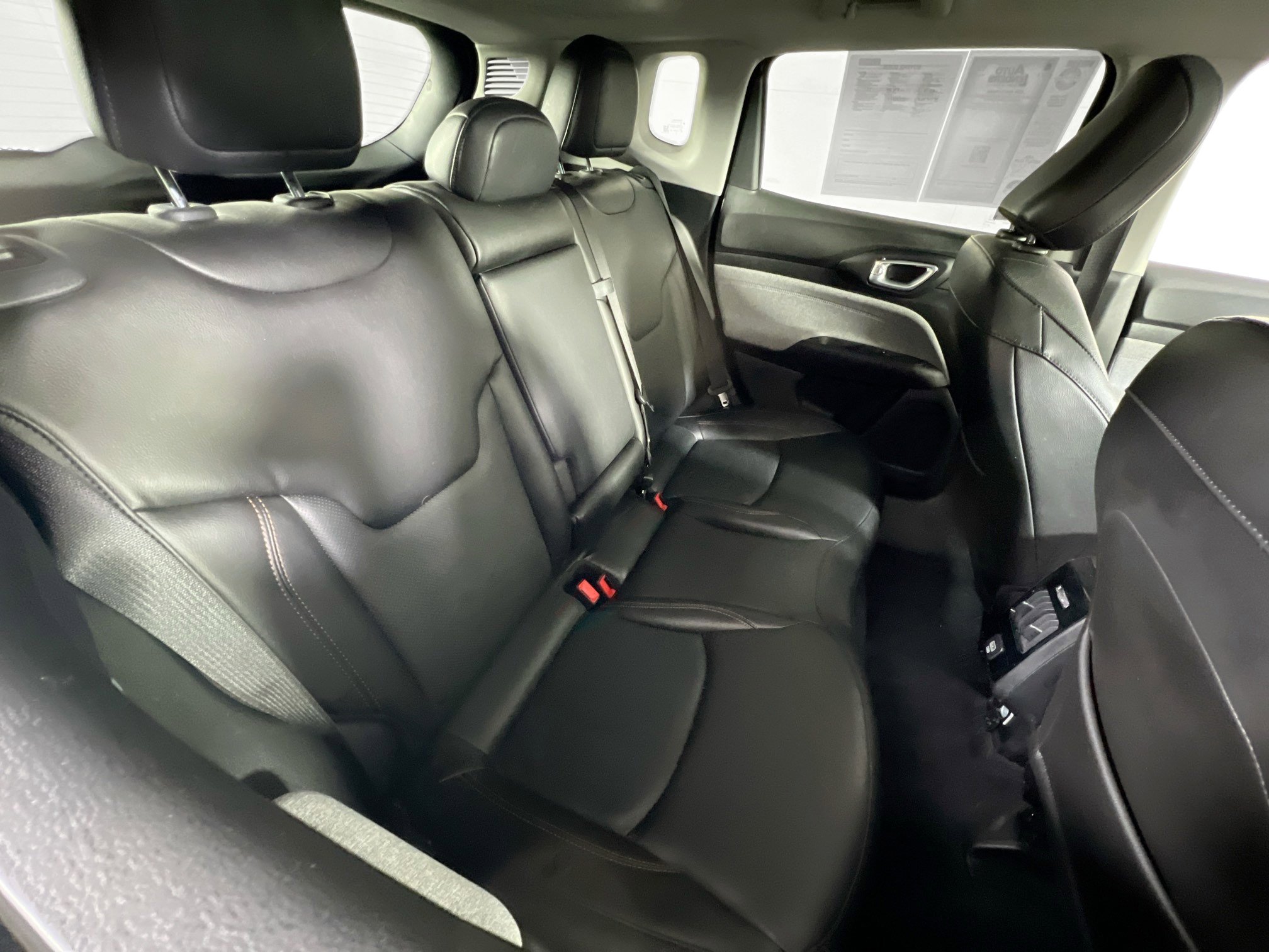 Used 2022 Jeep Compass Latitude w/ Sun and Sound Group image 25