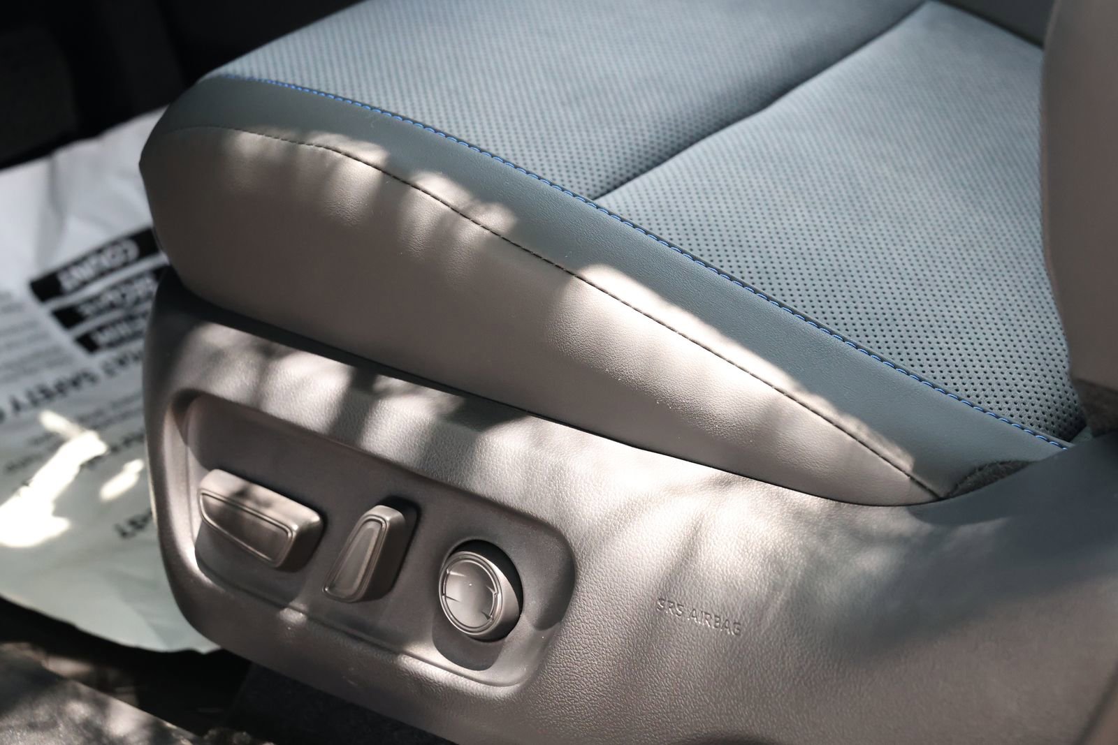 New 2026 Toyota RAV4 XSE AWD/4WD image 30