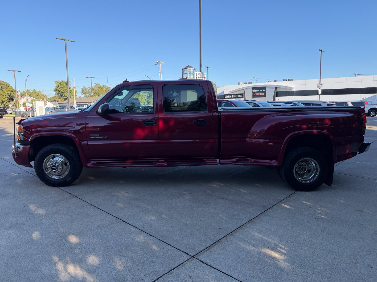 Used 2005 GMC Sierra 3500 SLT w/ Heavy-Duty Power Package RWD image 8