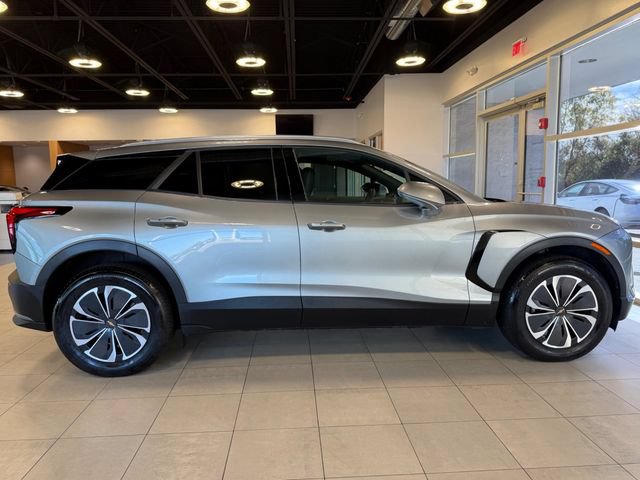 Used 2024 Chevrolet Blazer EV LT AWD/4WD image 12