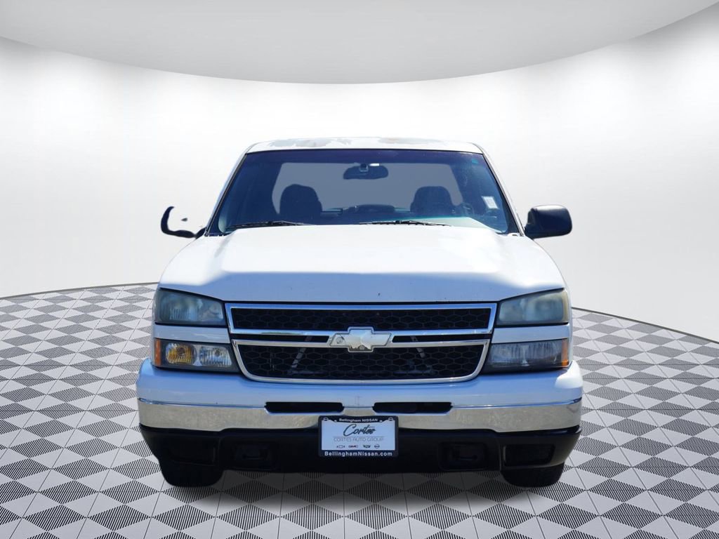 Used 2006 Chevrolet Silverado 1500 LT w/ Light Duty Power Package image 2