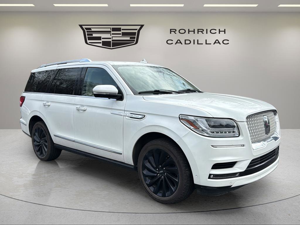 Used 2021 Lincoln Navigator Reserve AWD/4WD image 4