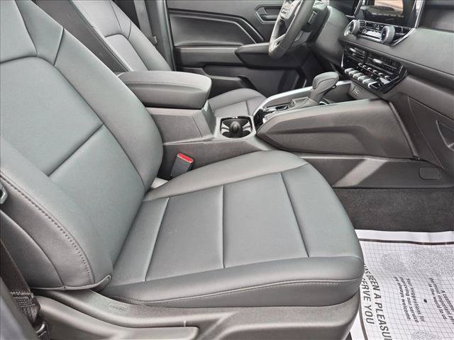 Used 2026 Chevrolet Colorado W/T w/ WT Custom Package RWD image 19