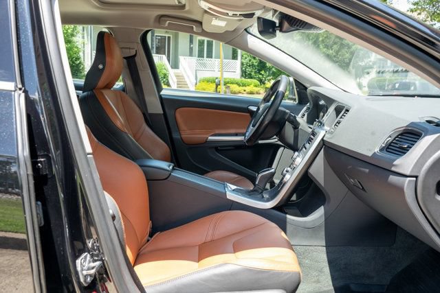 Used 2017 Volvo S60 T5 Inscription Platinum w/ Climate Package FWD image 40