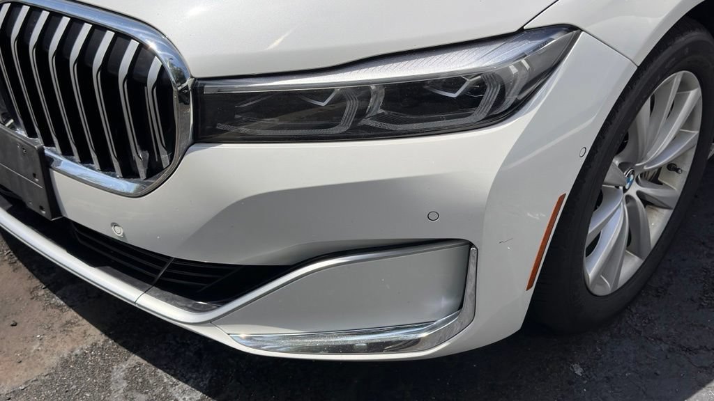 Used 2020 BMW 745e xDrive AWD/4WD image 11