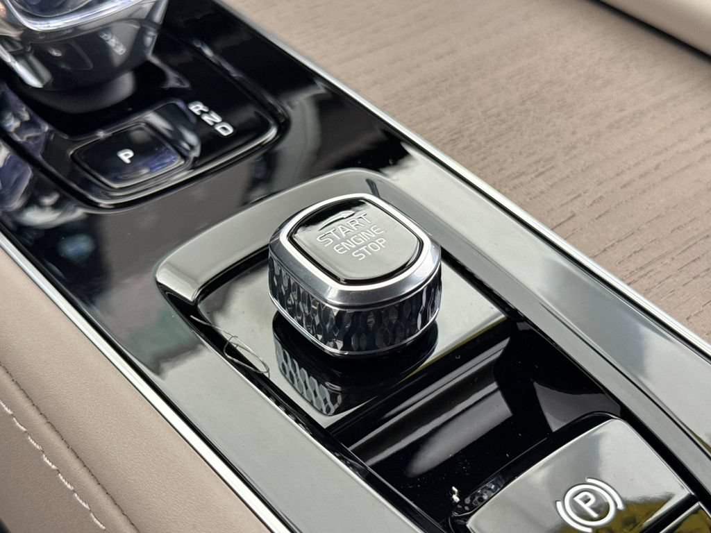 New 2026 Volvo XC90 T8 Ultra w/ Lounge Package AWD/4WD image 23