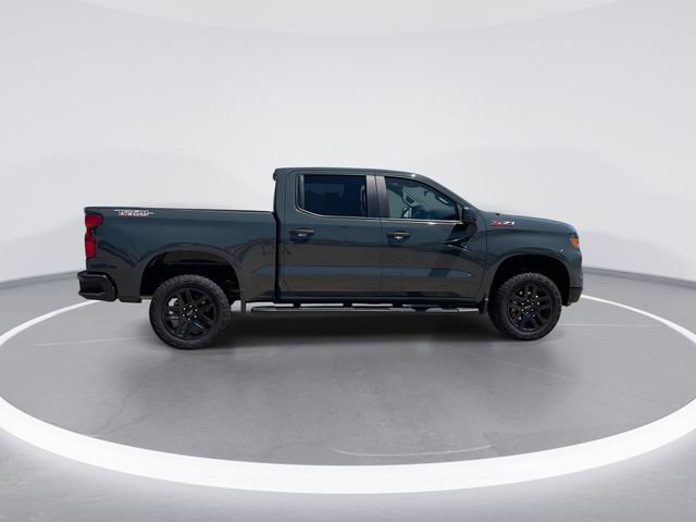 Used 2025 Chevrolet Silverado 1500 Custom Trail Boss AWD/4WD image 9