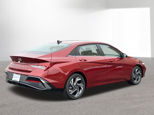 New 2026 Hyundai Elantra Limited image 13