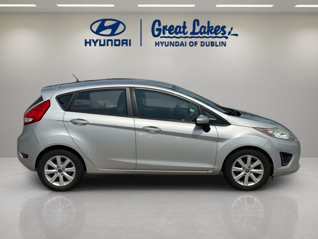 Used 2012 Ford Fiesta SE FWD image 6