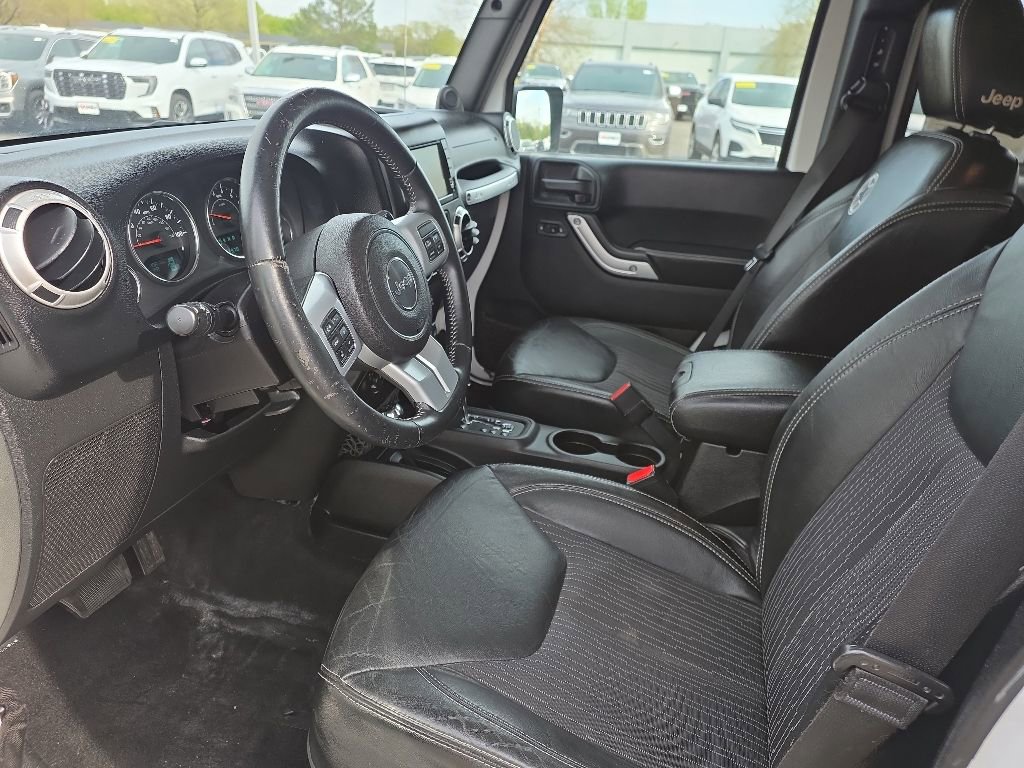 Used 2013 Jeep Wrangler Unlimited Sport AWD/4WD image 16