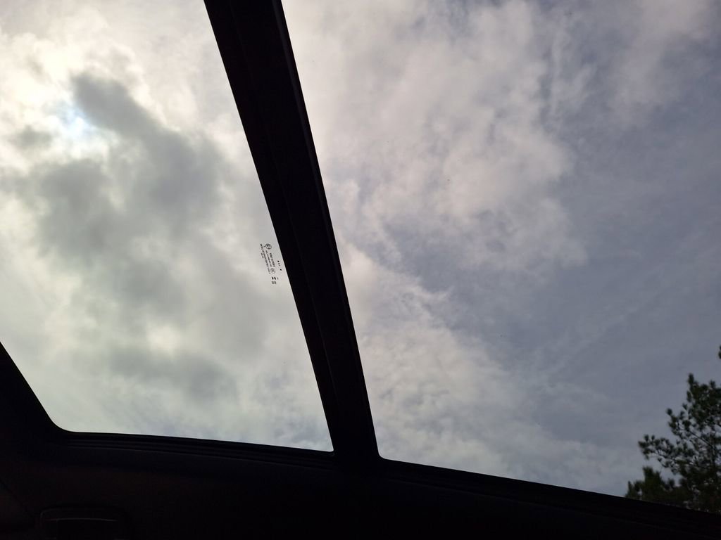 New 2026 Volkswagen Tiguan SE R-Line image 22