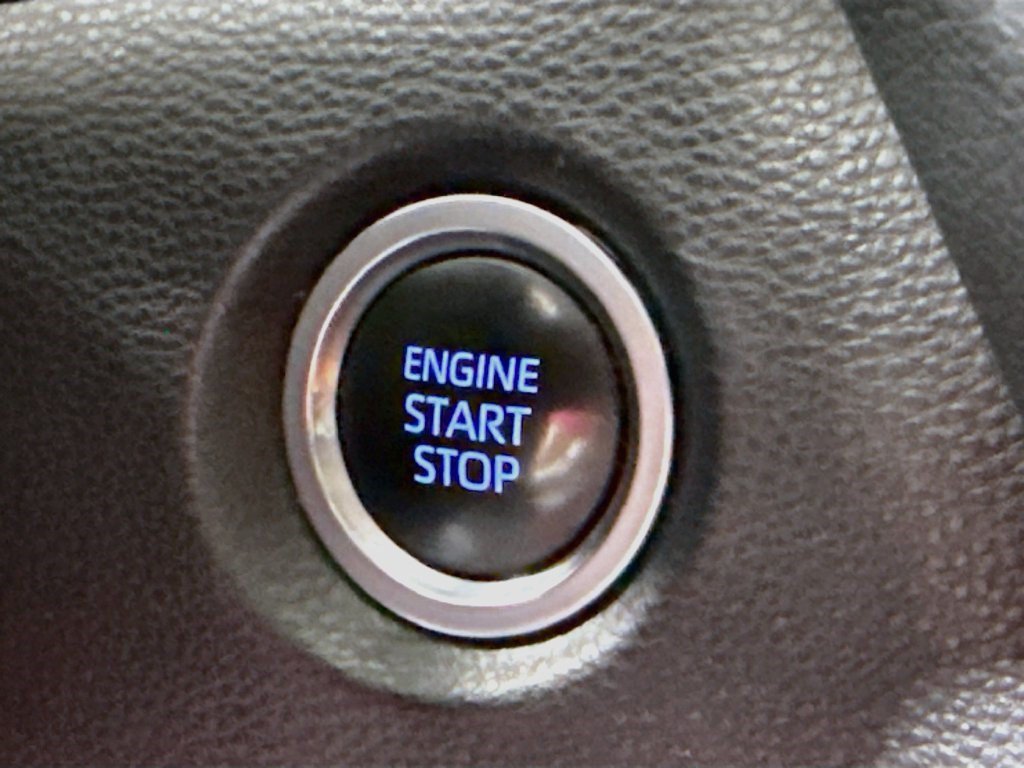 Used 2021 Toyota Corolla LE w/ LE Convenience Package FWD image 20