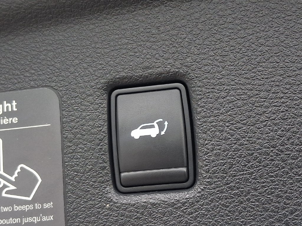 Used 2022 INFINITI QX50 Luxe AWD/4WD image 29