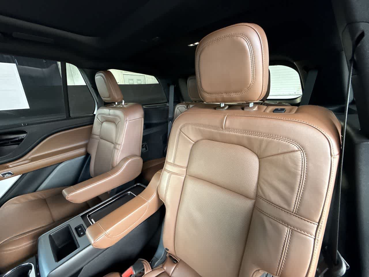 Used 2024 Lincoln Aviator Reserve w/ Equipment Group 201A RWD image 22