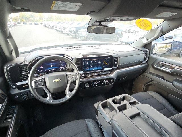 Used 2024 Chevrolet Silverado 1500 LT image 34