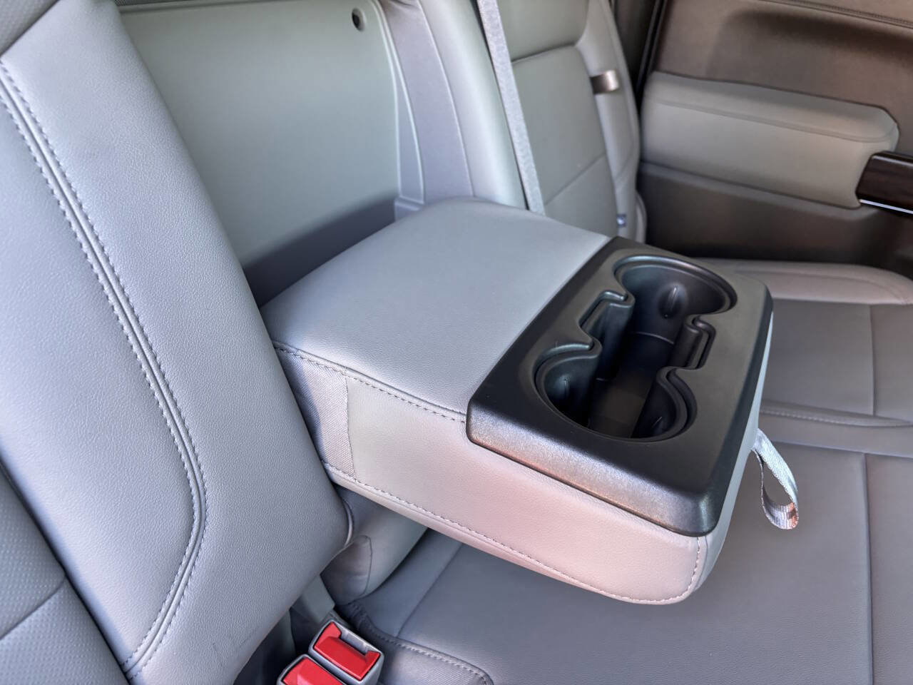 Used 2021 GMC Sierra 1500 SLT image 34