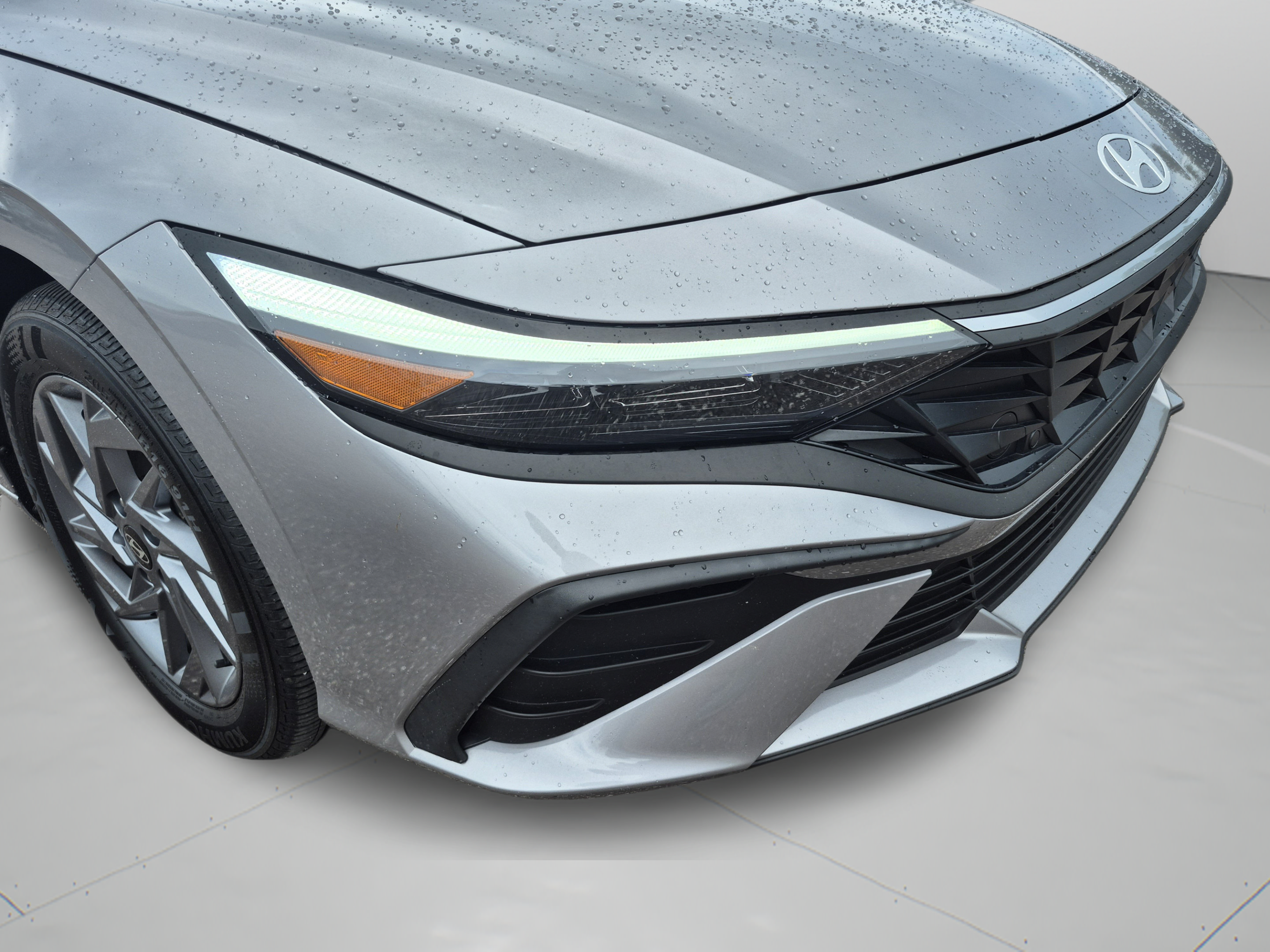 Certified 2025 Hyundai Elantra Hybrid w/ Cargo Package FWD image 32