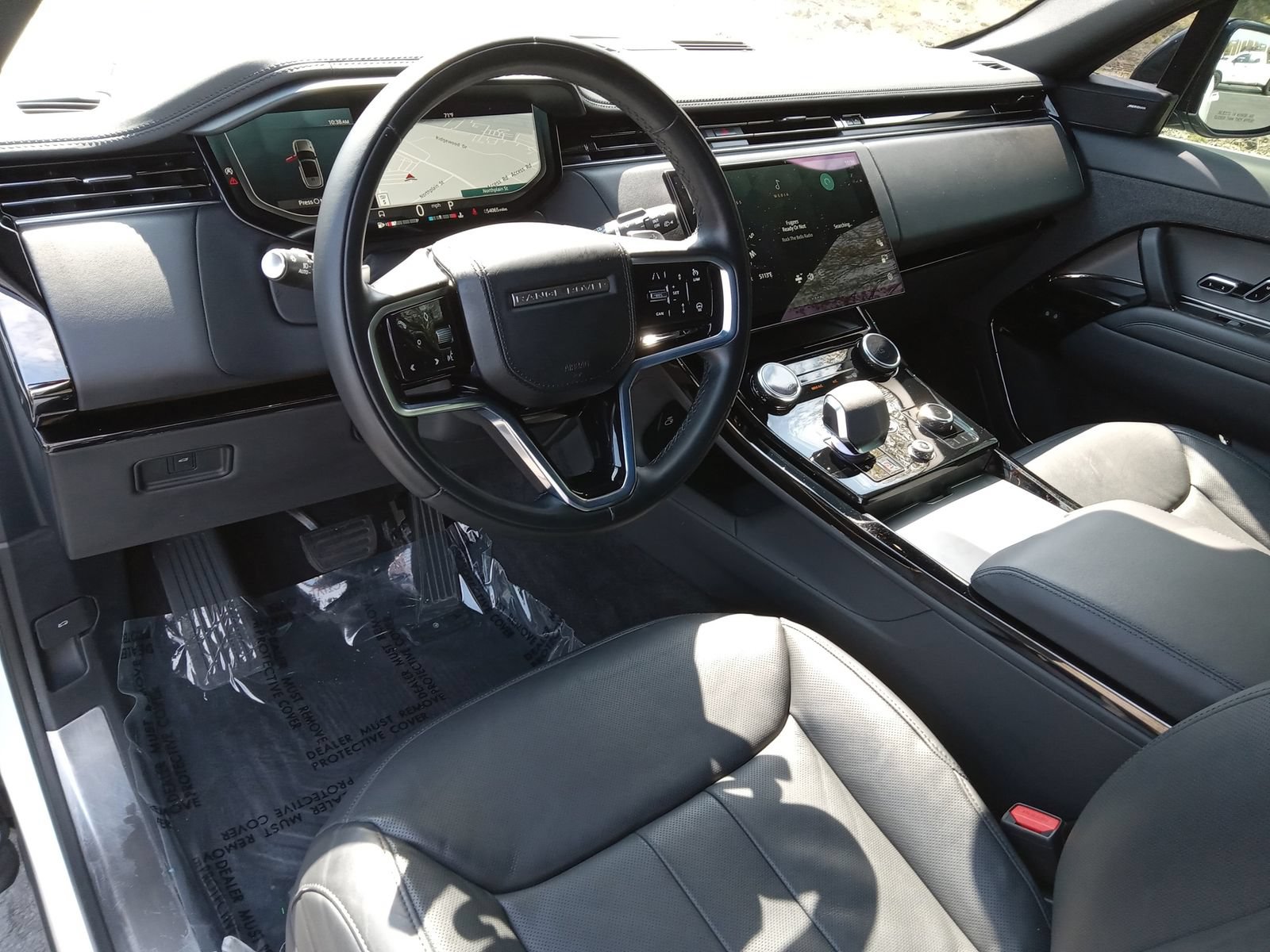 Used 2023 Land Rover Range Rover Sport SE AWD/4WD image 12