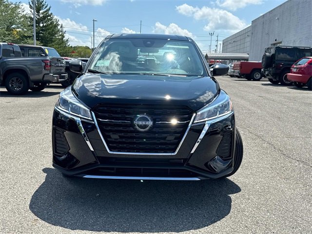 New 2025 Nissan Kicks Play S image 9
