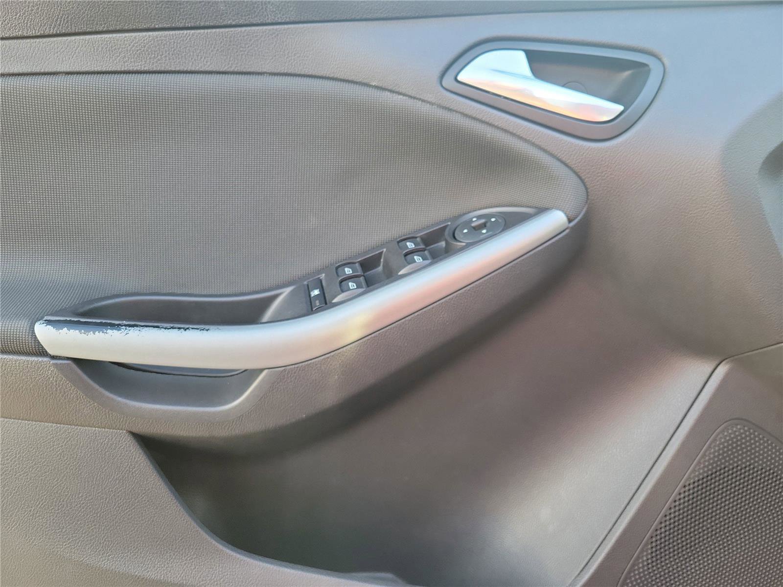 Used 2012 Ford Focus SE image 19