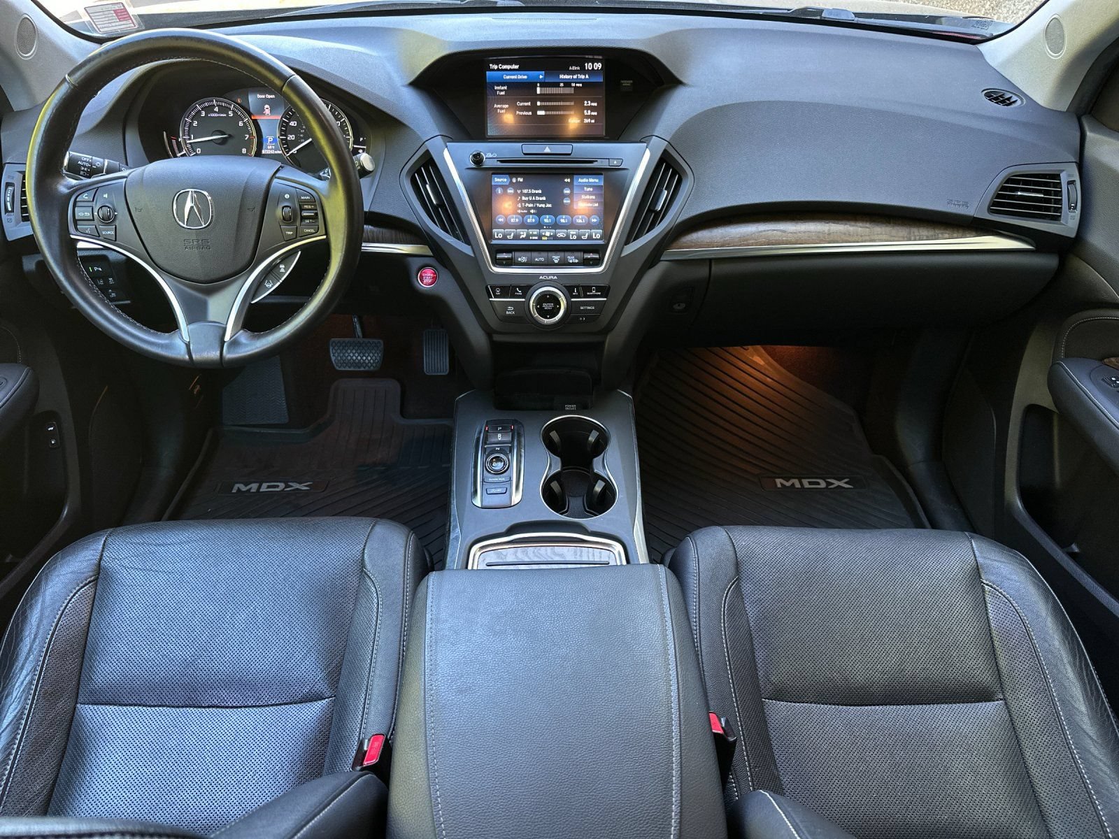 Used 2019 Acura MDX w/ Technology Package AWD/4WD image 12