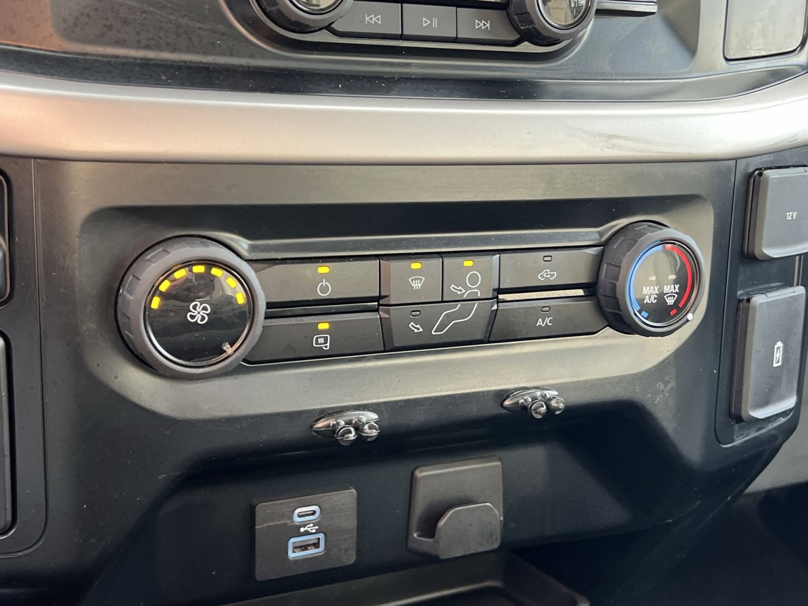 Used 2023 Ford F150 XL image 19