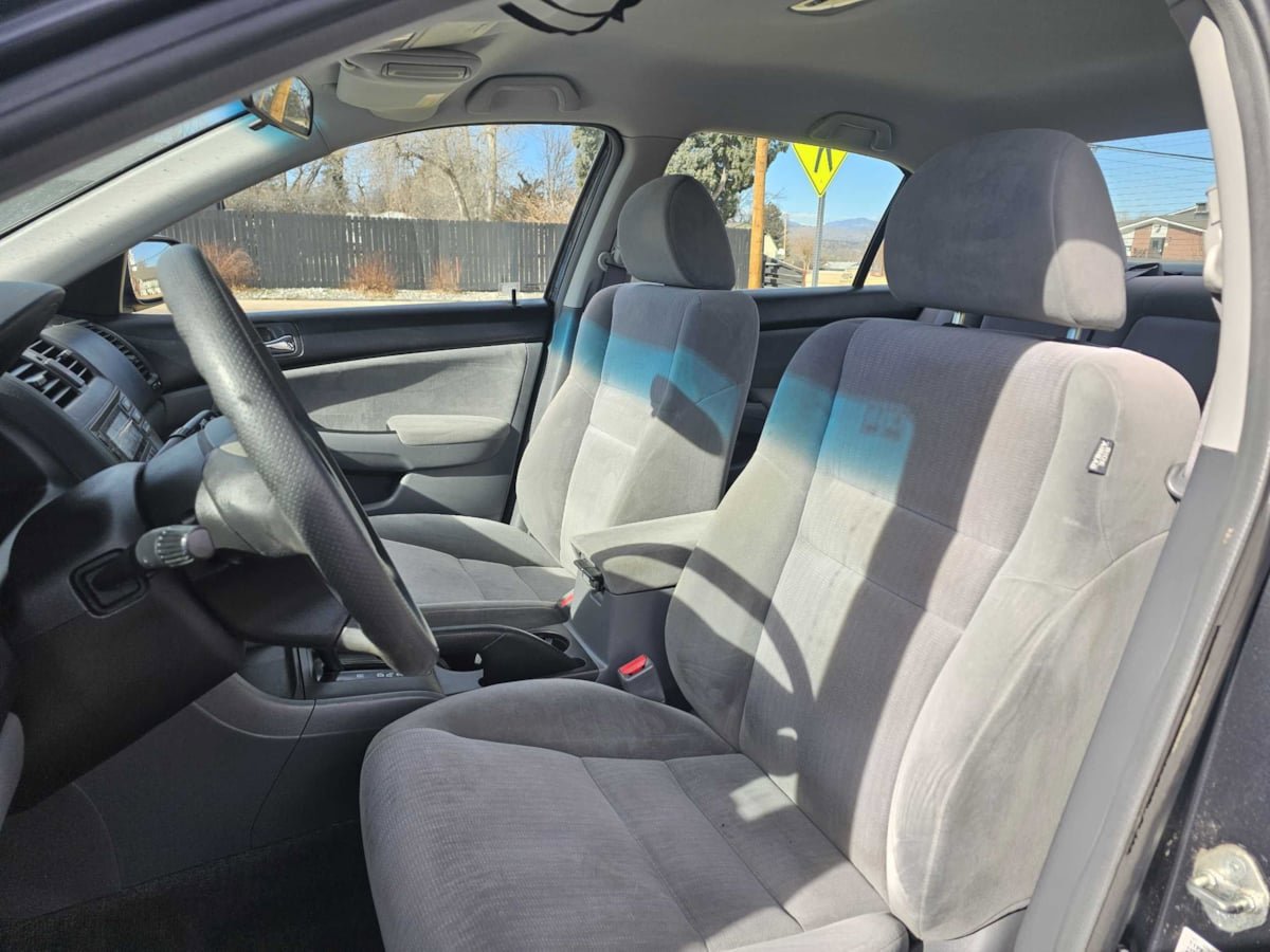 Used 2004 Honda Accord LX image 11