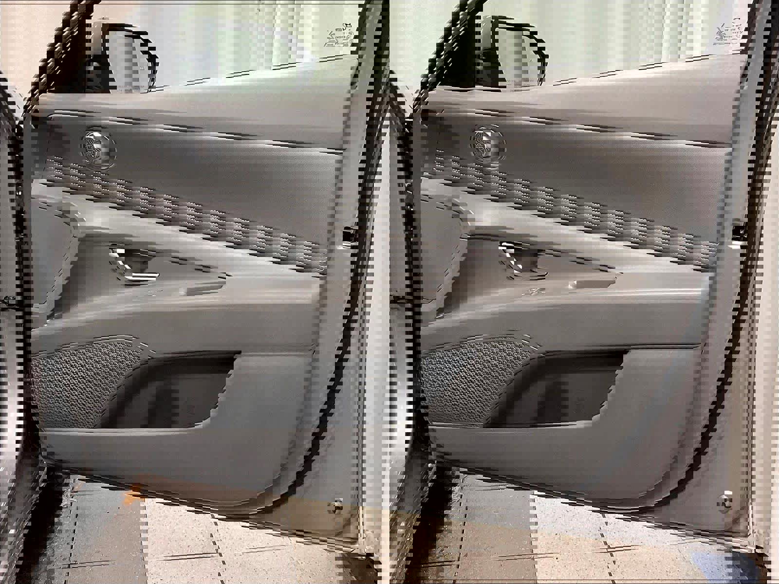 Used 2023 Hyundai Elantra SEL w/ Convenience Package image 12