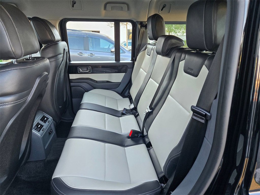 Used 2024 INEOS Grenadier Fieldmaster Edition image 10