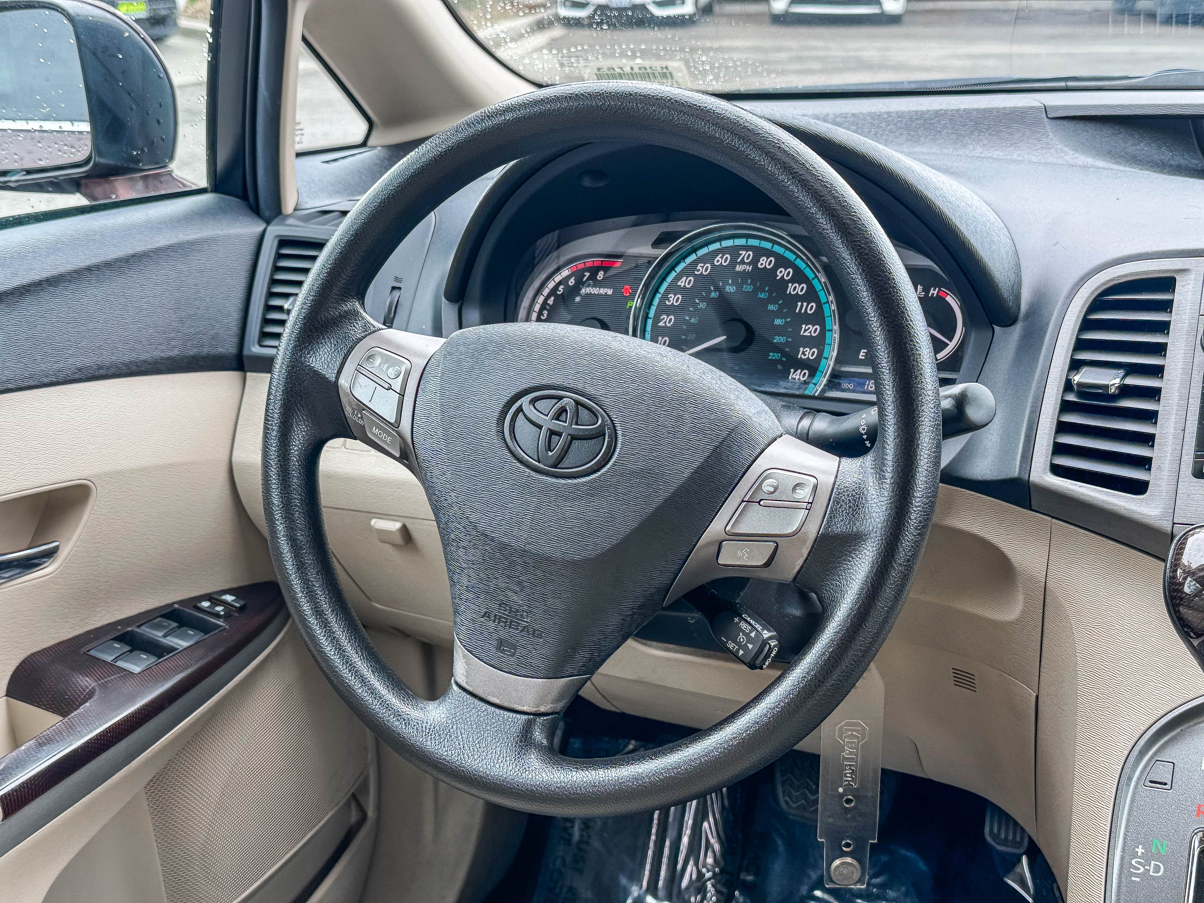 Used 2010 Toyota Venza FWD image 15