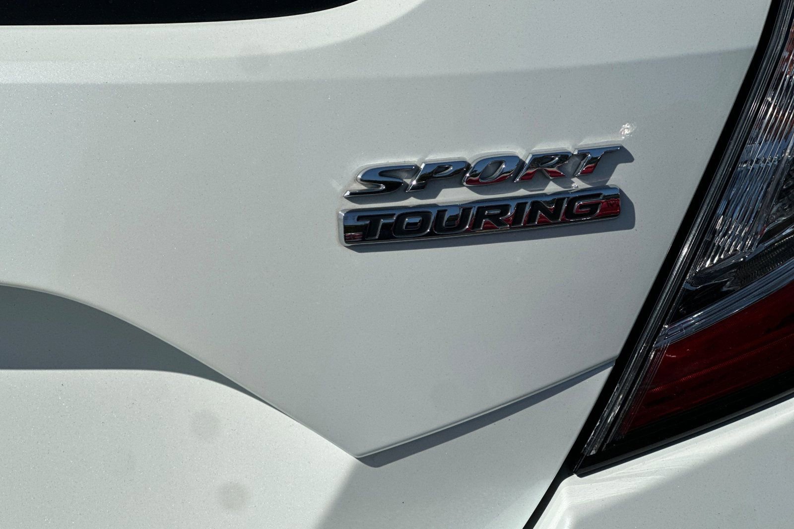 Used 2018 Honda Civic Sport Touring image 29