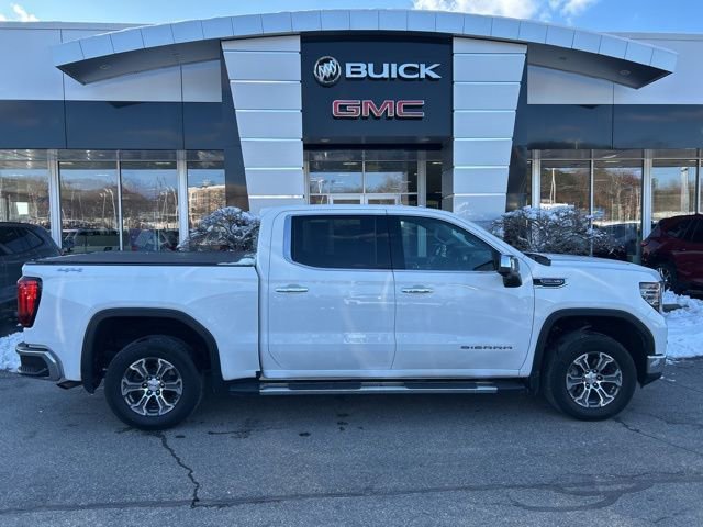 Used 2022 GMC Sierra 1500 SLT w/ SLT Convenience Package image 32