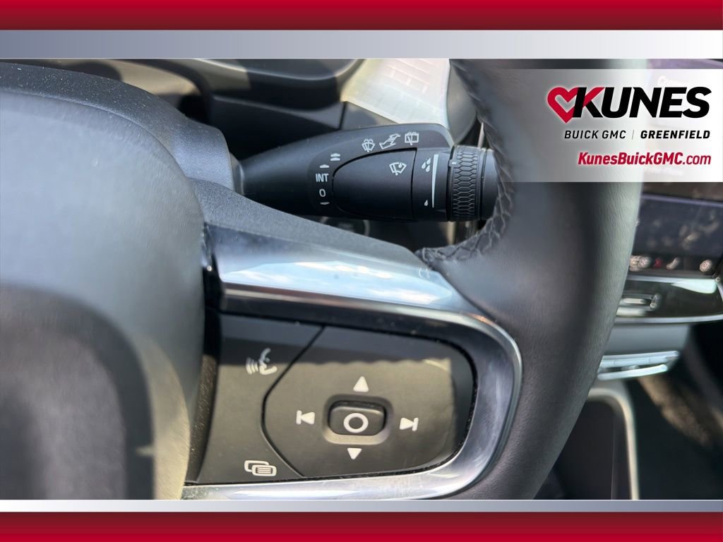 Used 2024 Volvo XC40 B5 Core AWD/4WD image 22