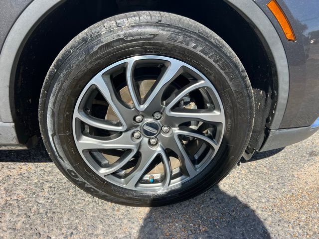 Used 2020 Lincoln Corsair FWD w/ Equipment Group 101A image 8