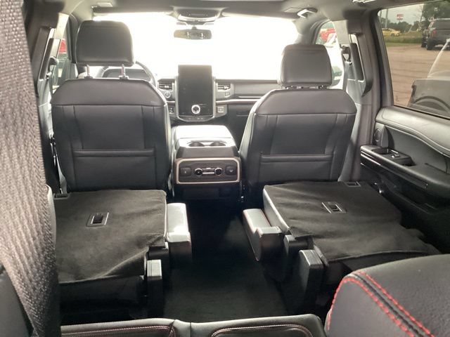 Used 2024 Ford Expedition Max Limited AWD/4WD image 15