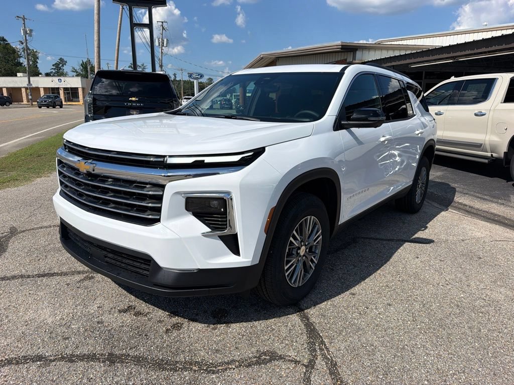 New 2027 Chevrolet Traverse LT w/ Driver Confidence Package FWD image 1