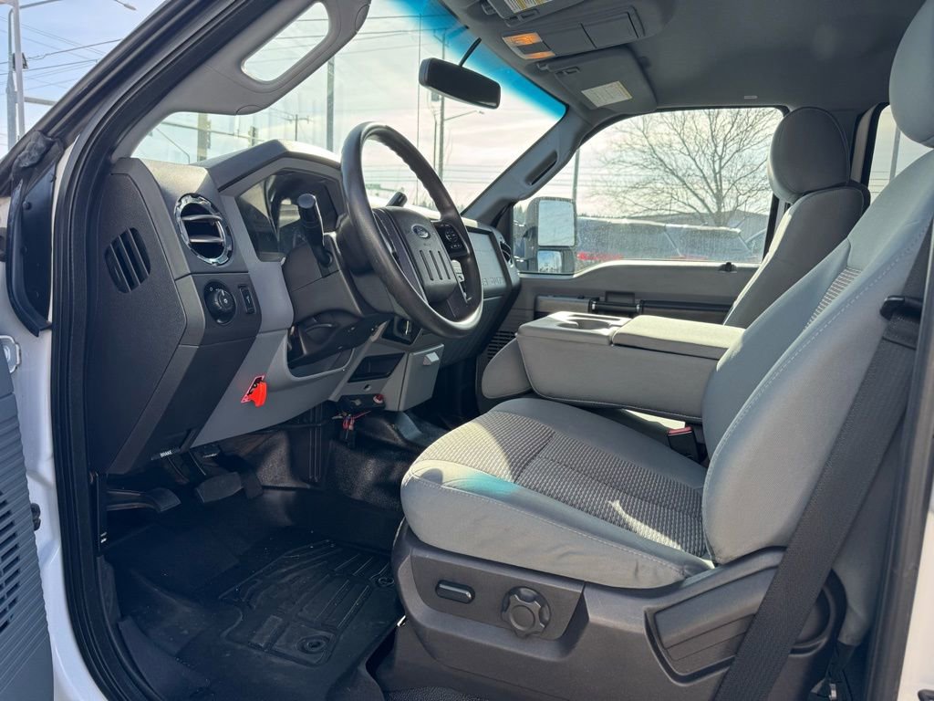 Used 2016 Ford F550 4x4 Crew Cab Super Duty image 10